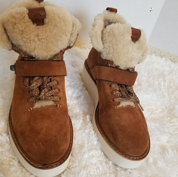 Coach Urban Hiker High Top Boots in Saddle Tan NWT - Picture 3 of 8